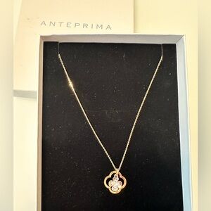 Anteprima Elegant Gold and Silver Pendant Necklace